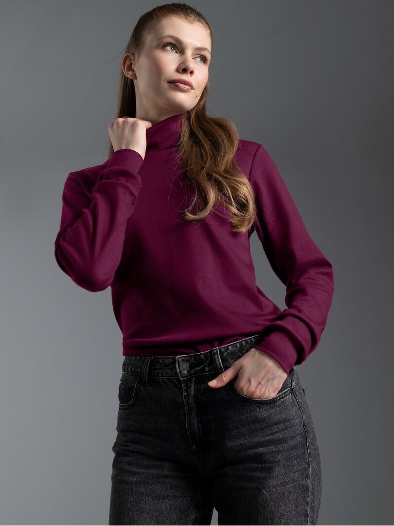 Rollkragenshirt TRIGEMA "TRIGEMA Langarm Ski- und Sport-Rollkragenpullover", Damen, Gr. 3XL, rot (sangria), Feinripp, 100% Baumwolle (Bio-Baumwolle kbA), Basic, normal, ohne Ausschnitt, Shirts Rollkragenshirt sangria 3XL