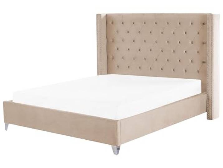Beliani Bett mit Lattenrost Samtstoff Beige 180x200 Bequemes Hohes Kopfteil Stoff, Belastbarkeit 300 kg, 180 x 200 cm, 100% Polyester