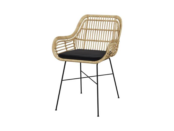 Chaise en rotin naturel et pieds en métal noir