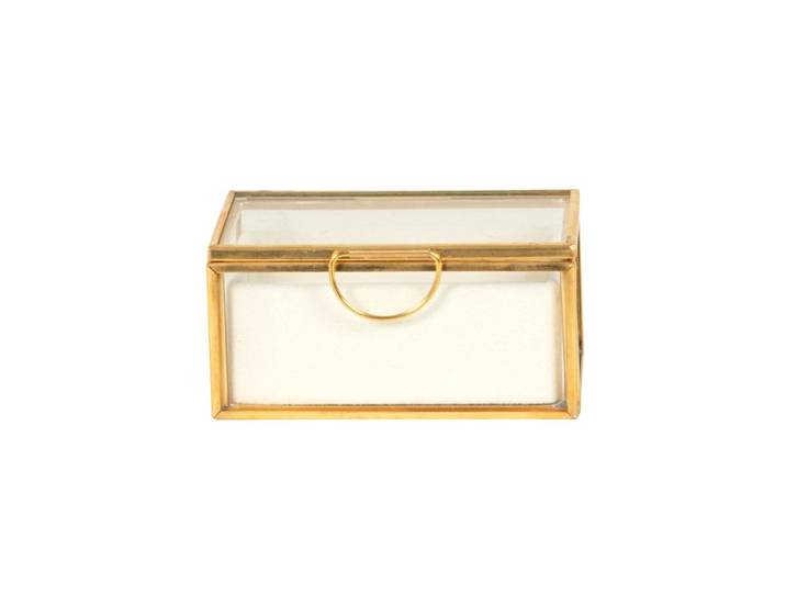 Schmuckkästchen aus transparentem Glas und goldfarbenem Metall mit ecrufarbenem Stoff