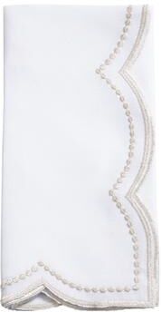 Saro Lifestyle Scalloped Embroidered Cloth Napkins (Set of 4) - Decorative Dinner Napkins for Holiday Entertaining, Elegant Table Settings
