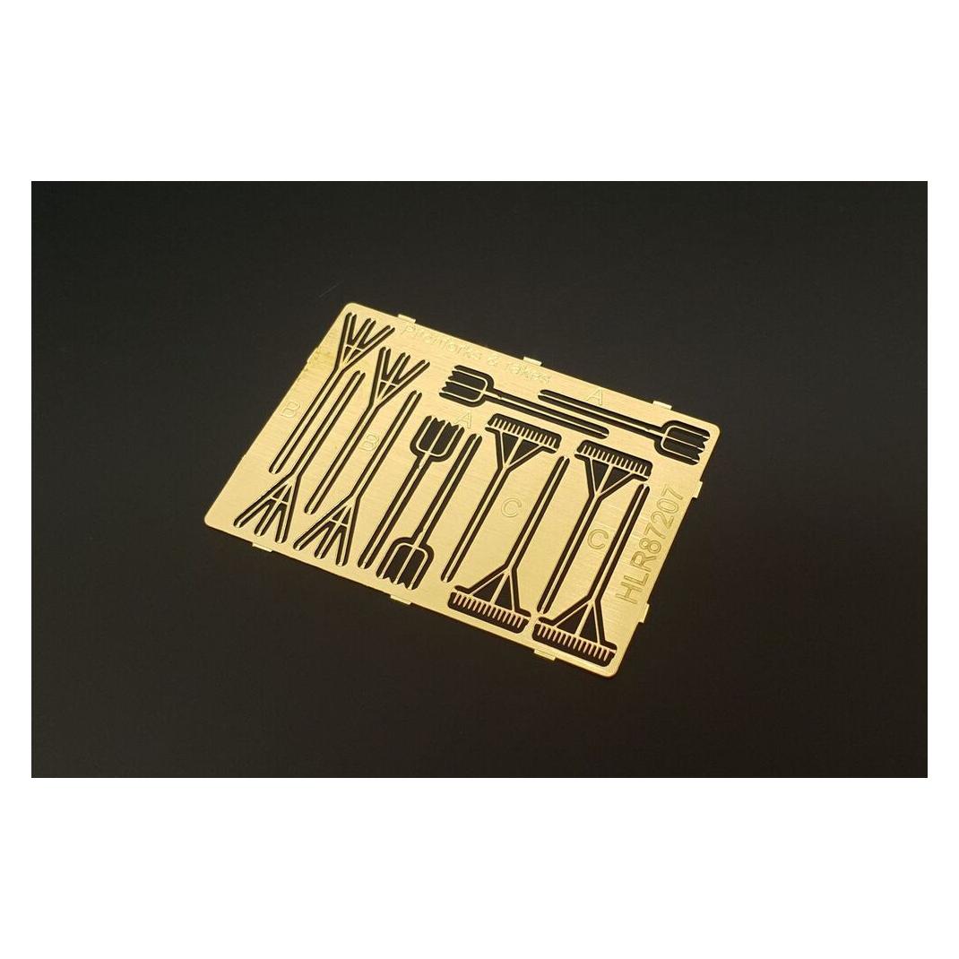 Hauler Pitchforks and rakes (HLR87207)