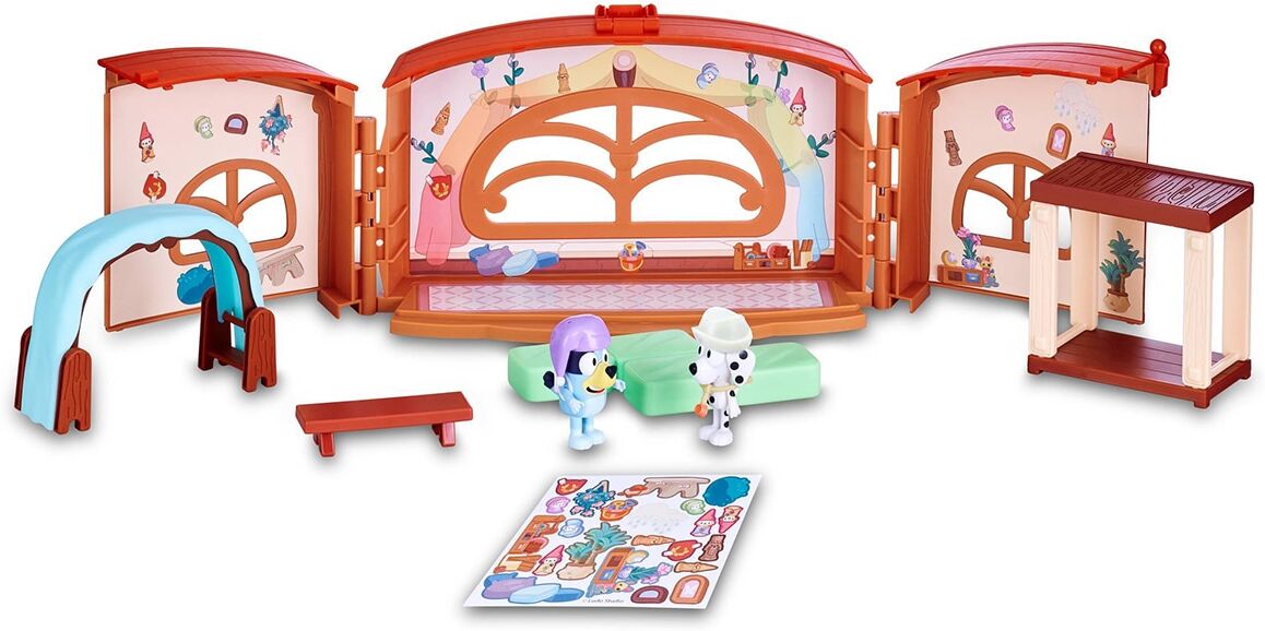 Bluey School Playset .