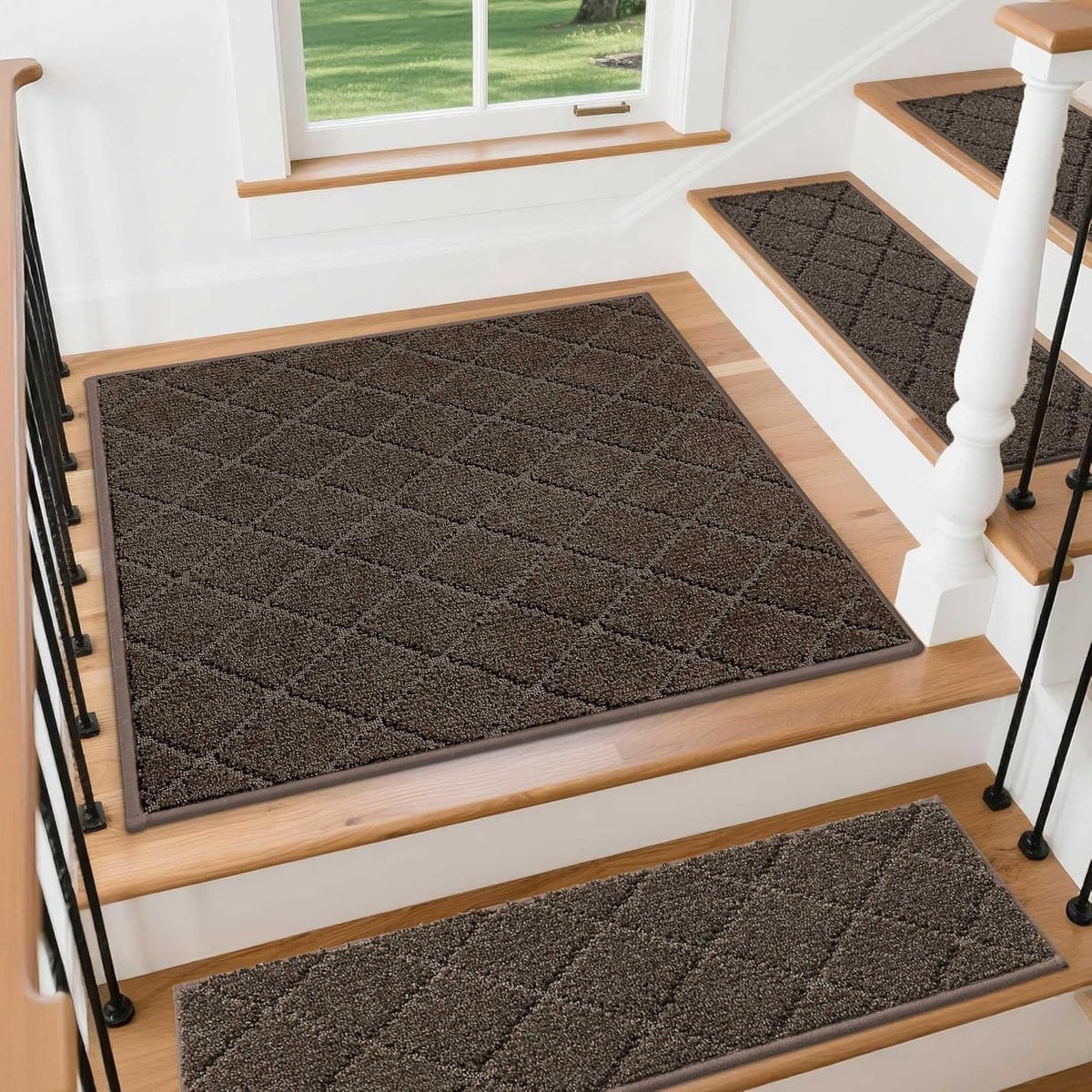 Bruine antislip trapmatten met zelfklevende TPE-rug, 76 x 76 cm