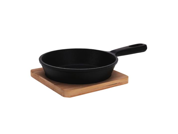 Gusseisenpfanne mit Brett 12.5 cm