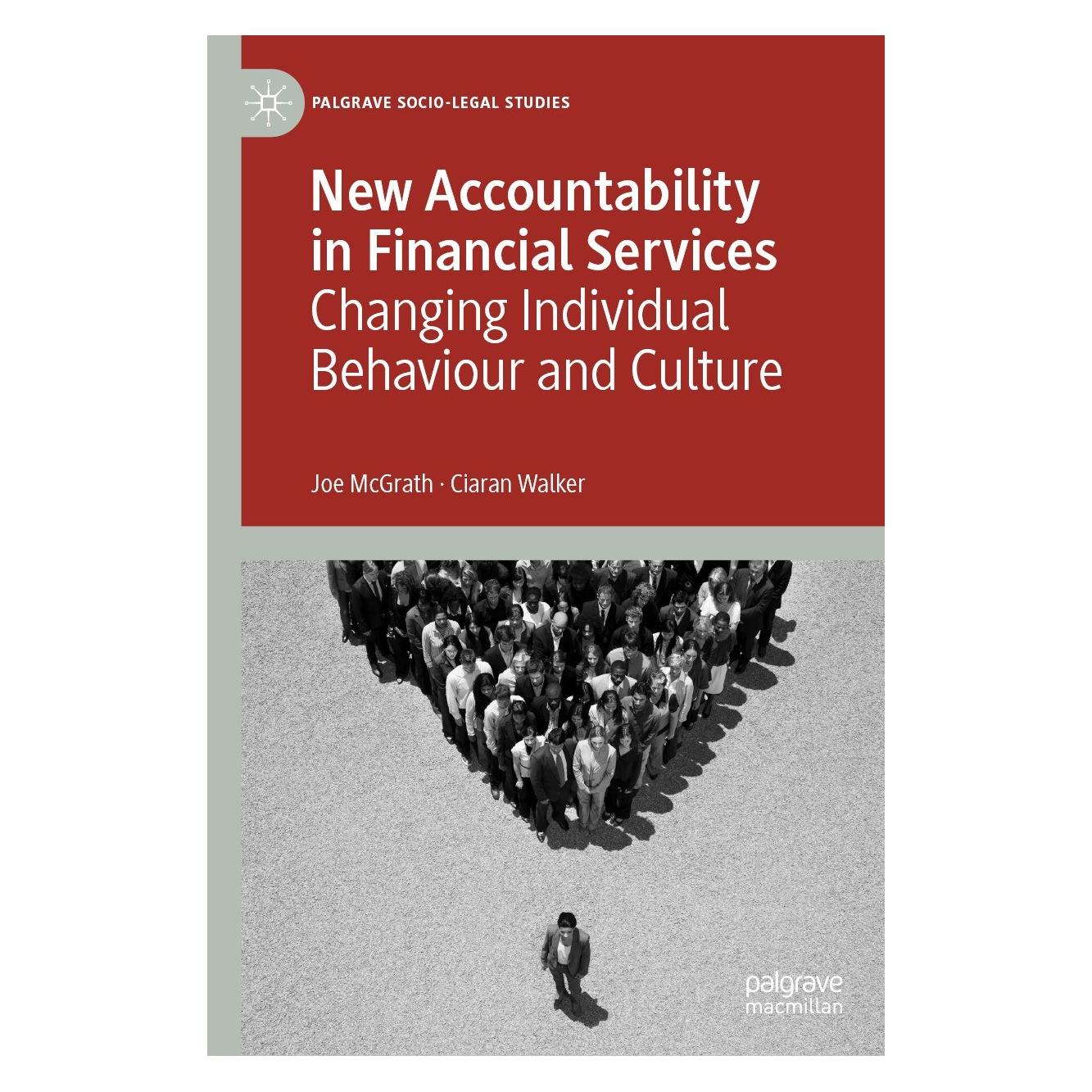 Springer New Accountability in Financial Services (Englisch, Hardcover, Ciaran Walker, Joe McGrath) (9783030887148)