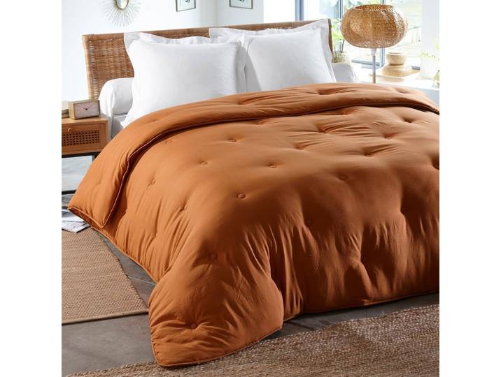 Couette chaude en polyester marron noisette 260x240cm