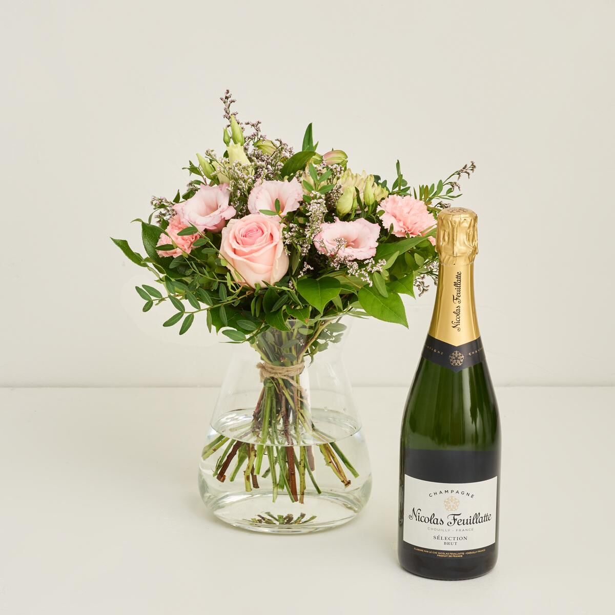 Den helt rigtige med Nicolas Feuillatte, Sélection Brut, Champagne  Send Blomster  Interflora