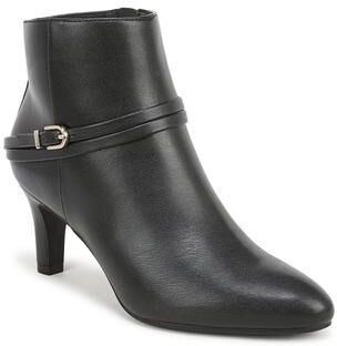 Women's Guild 4 Ankle Bootie by LifeStride in Black (Size 7 M)