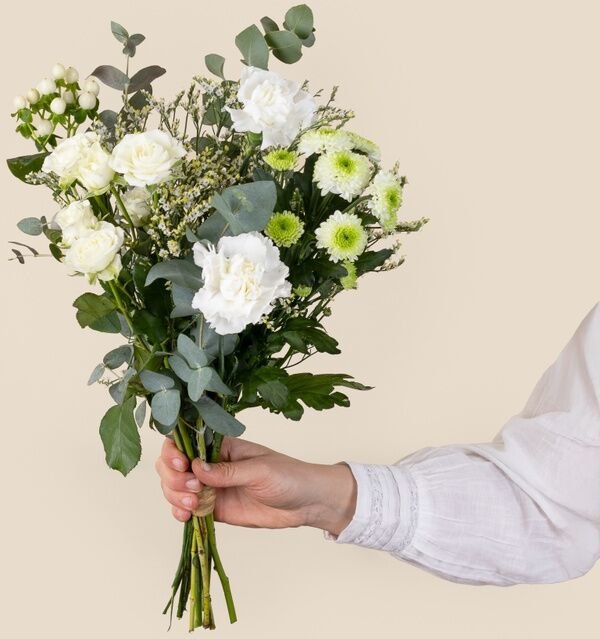 Bouquet blanc : Douceur, fleurs blanches délicates à offrir - Interflora