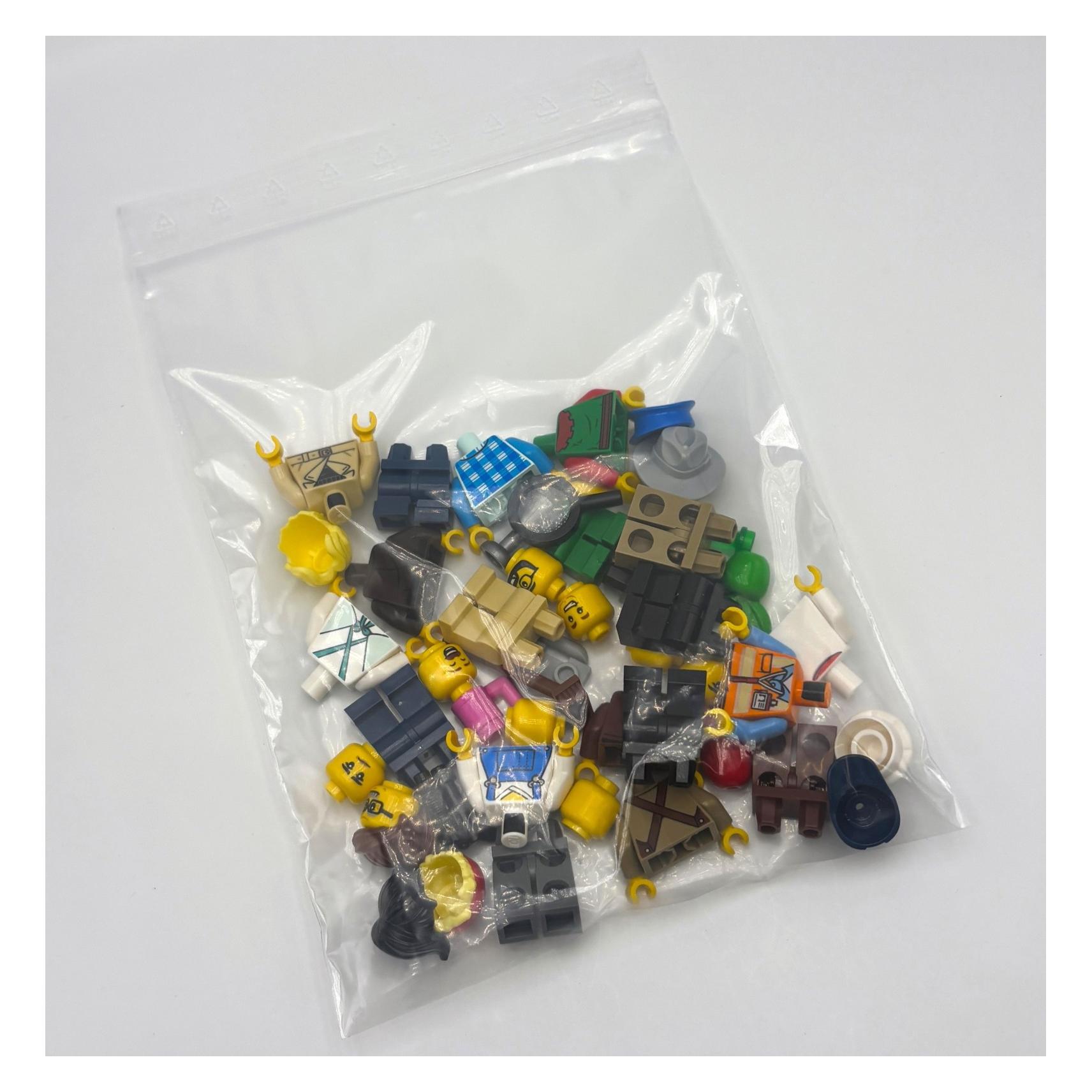 LEGO City 10 Minifiguren Figuren Konvolut mit Zubehoer und Kopfbedeckungen 10 Stueck (78412212)