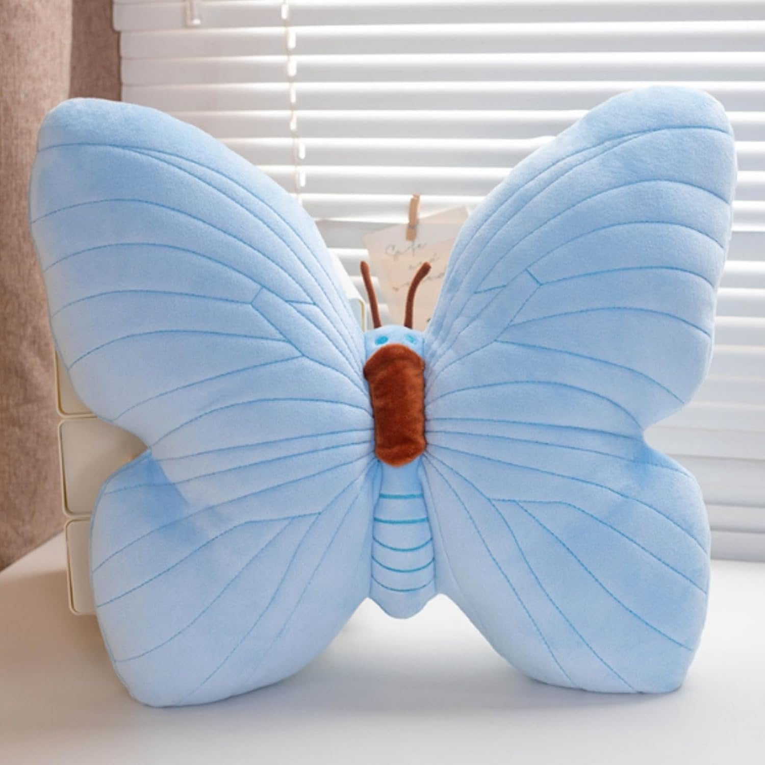 Decoratief pluche vlinderkussen voor bank en bed - 45 x 40 cm