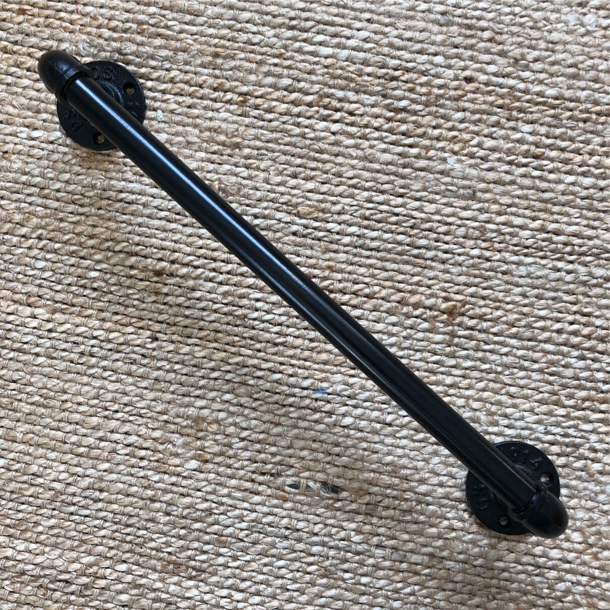 Herligt Hjemme Håndklædestang, "Single Water Pipe", Industrial-Serien