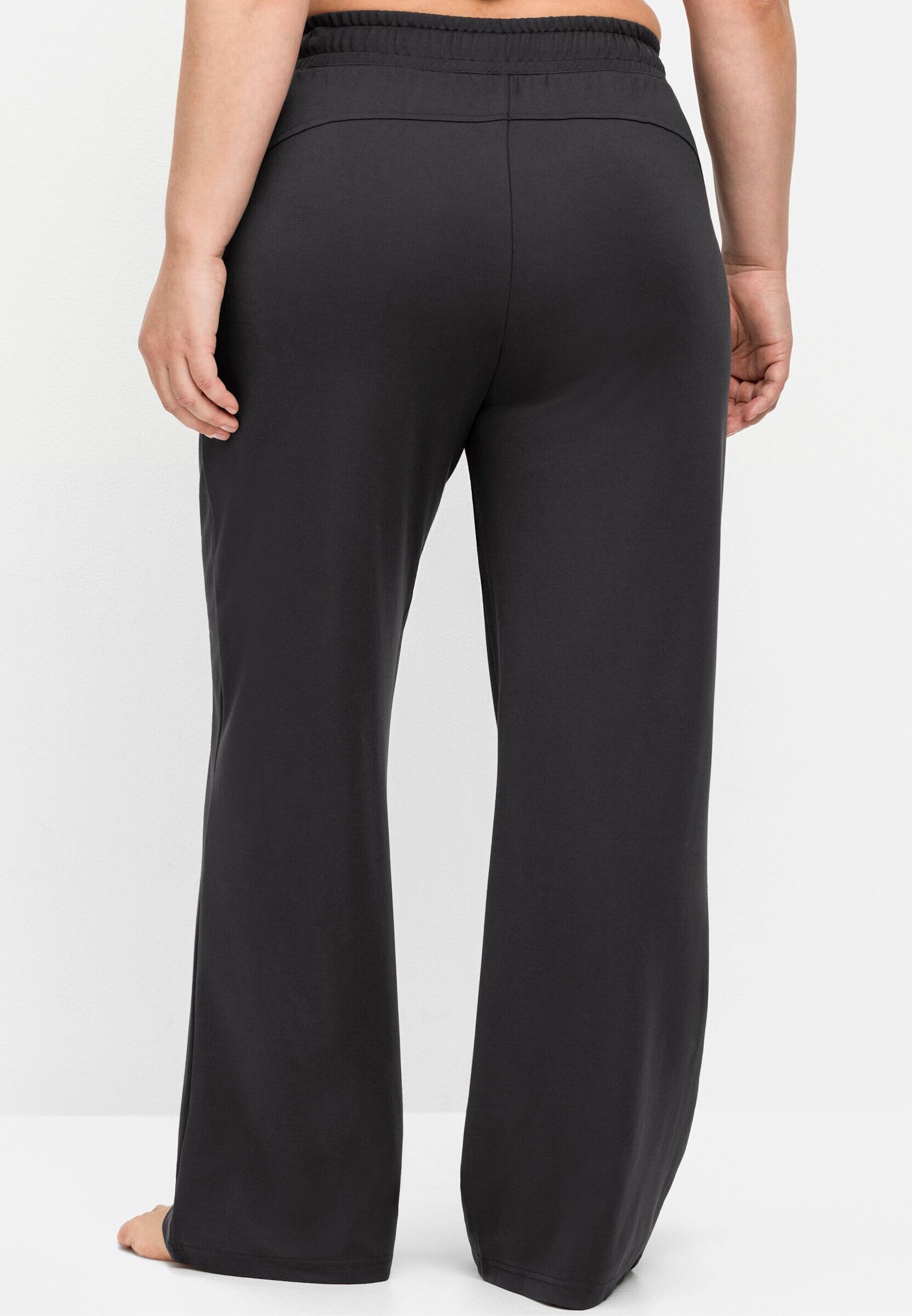 Sporthose SHEEGO "Sporthose Sporthose in weiter Form", Damen, Gr. 40, N-Gr, schwarz (anthrazit), Sportlich, weit, Hosen Sporthose, aus atmungsaktiver Viskosemischung