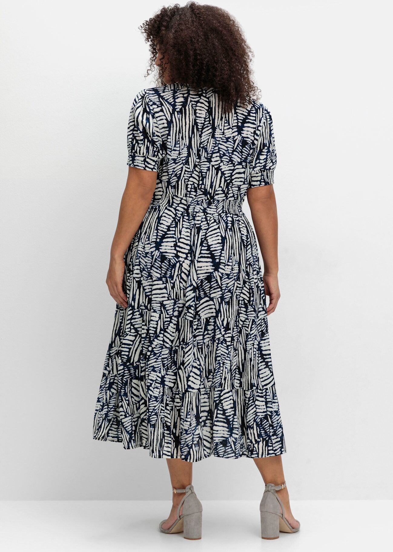 Druckkleid SHEEGO BY JOE BROWNS "Kleid", Damen, Gr. 46, Normalgrössen, blau (blaubeere, gemustert), 100% Viskose, bedruckt, gemustert, lang, V-Ausschnitt, Kleider Druckkleid blaubeere, gemustert 46, Normalgrössen