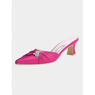 Damen-Pantoletten mit goldener Satinschleife und Kitten-Heel-Absatz – elegante Slipper mit spitzer Spitze für den Abend und die Verabredung am Abend