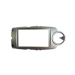 Toyota Yaris ab 10/2011 (XP13) Radioblende / Einbaublende Doppel- DIN silber