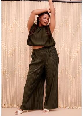 Plus Size Women's Plisse Dolman-Sleeve Cropped Top by June & Vie in Potting Soil (Size 10/12)