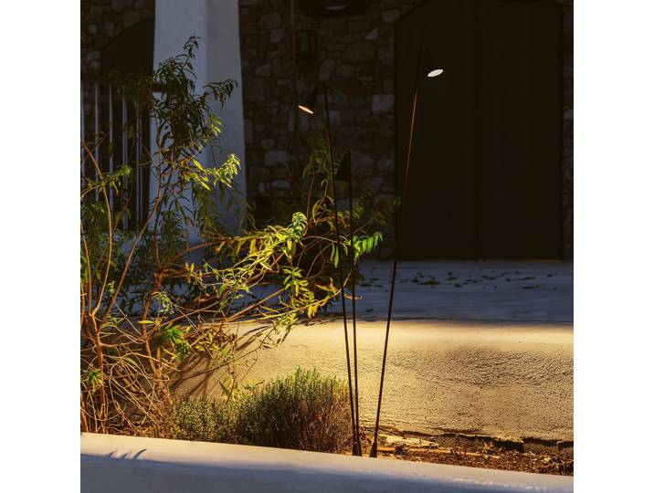 Brisa LED-Außenstehleuchte, 3-fl., braun - Vibia - Design - Kunststoff