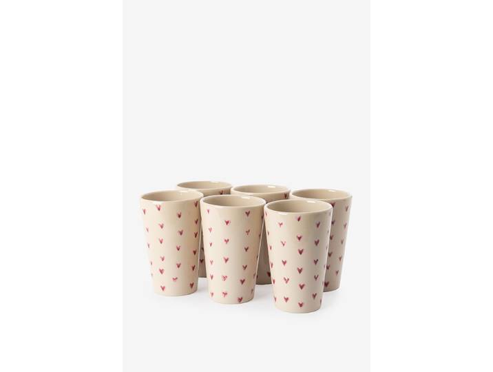 Beige latte mokken met hartjes