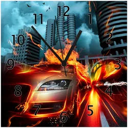 Wallario Uhr 30 x 30 cm, weiße Zeiger Brennendes  fahrendes Auto