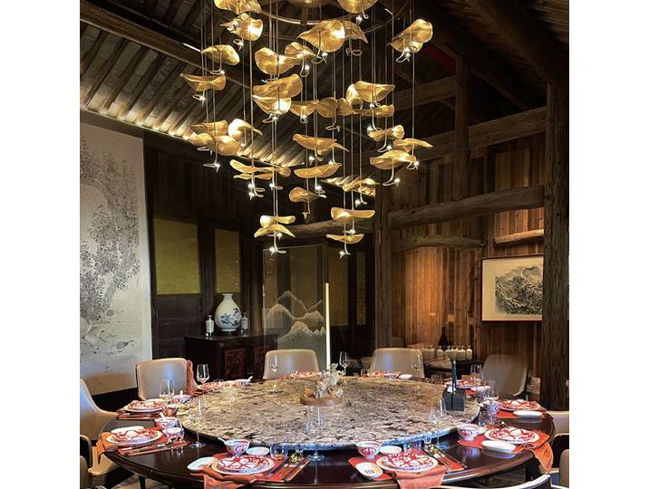 2025 nouveau cuivre Lotus suspension grand lustre moderne pour escalier salon Air Loft sol suspension lampe Lustre luminaire