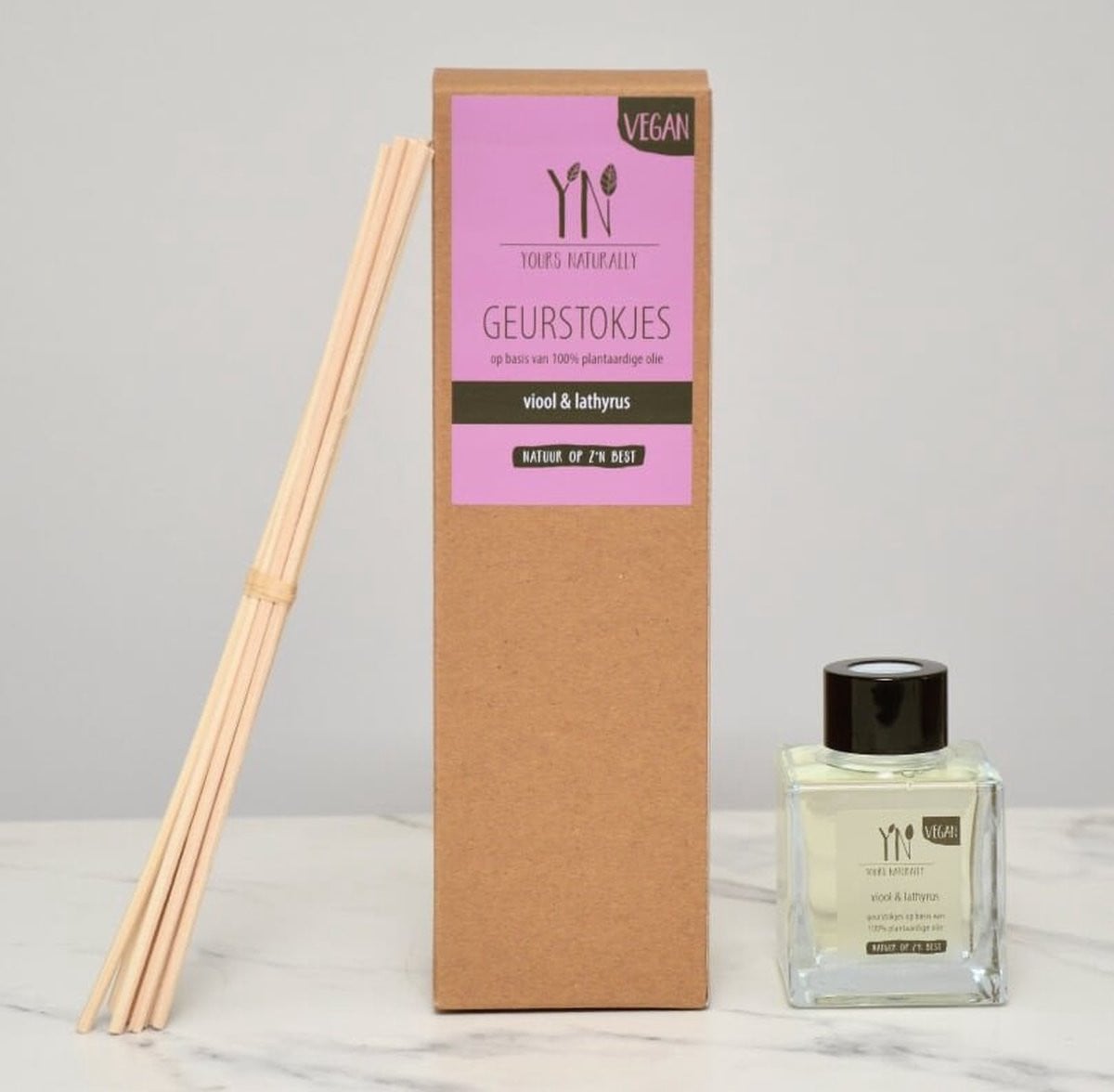Yours Naturally geurstokjes Viool & lathyrus 100 ml