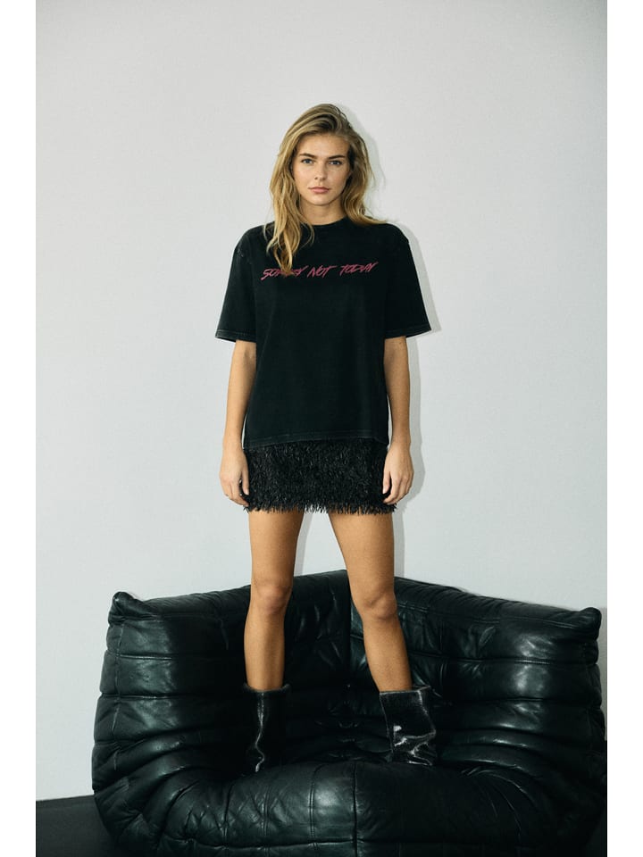 Noisy may Shirt in Schwarz - XS