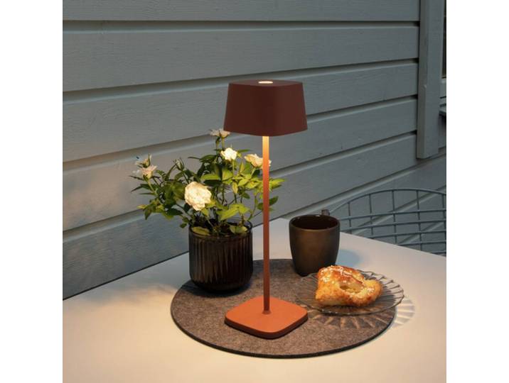 Konstsmide LED-Akku-Tischleuchte Capri, Höhe 36 cm, terrakotta, IP54, dimmbar, terracotta, für Wohn- / Esszimmer, Aluminium, Modern