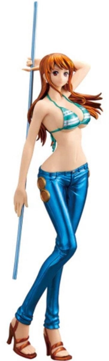Bandai One Piece Nami Poseerfiguur Special Color