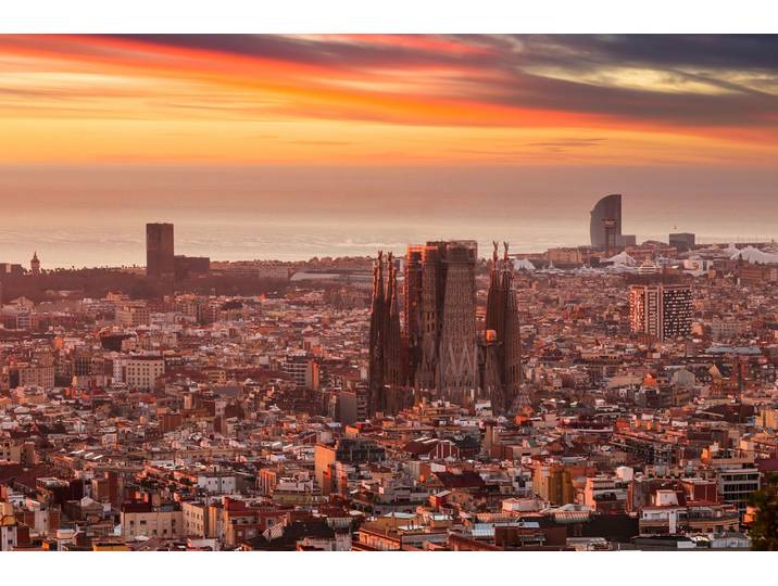 Papermoon BARCELONA-STADT SPANIEN SAGRADA FIMILIAR SKYLINE MEER