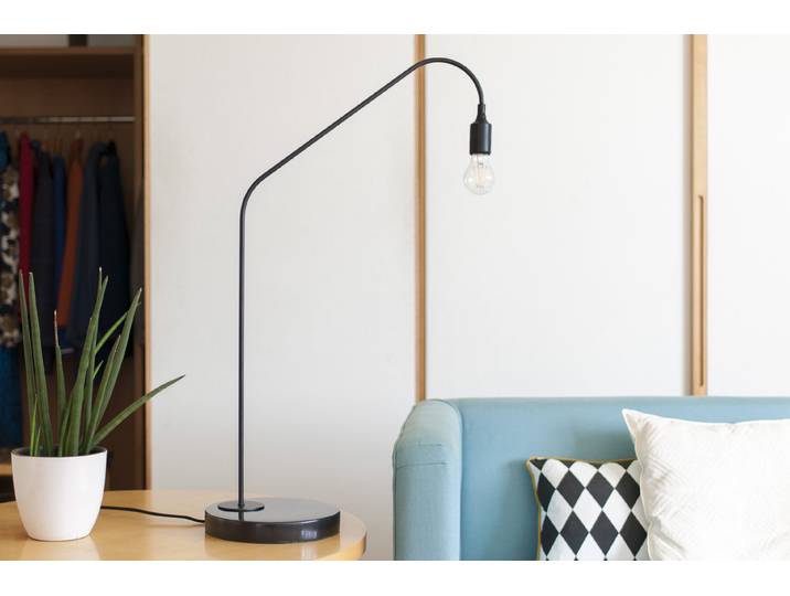 Lampe design vintage de table noire Mogens