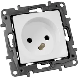 Steckdose 2P+Z 16A franz/belg System NILOE Legrand 764527
