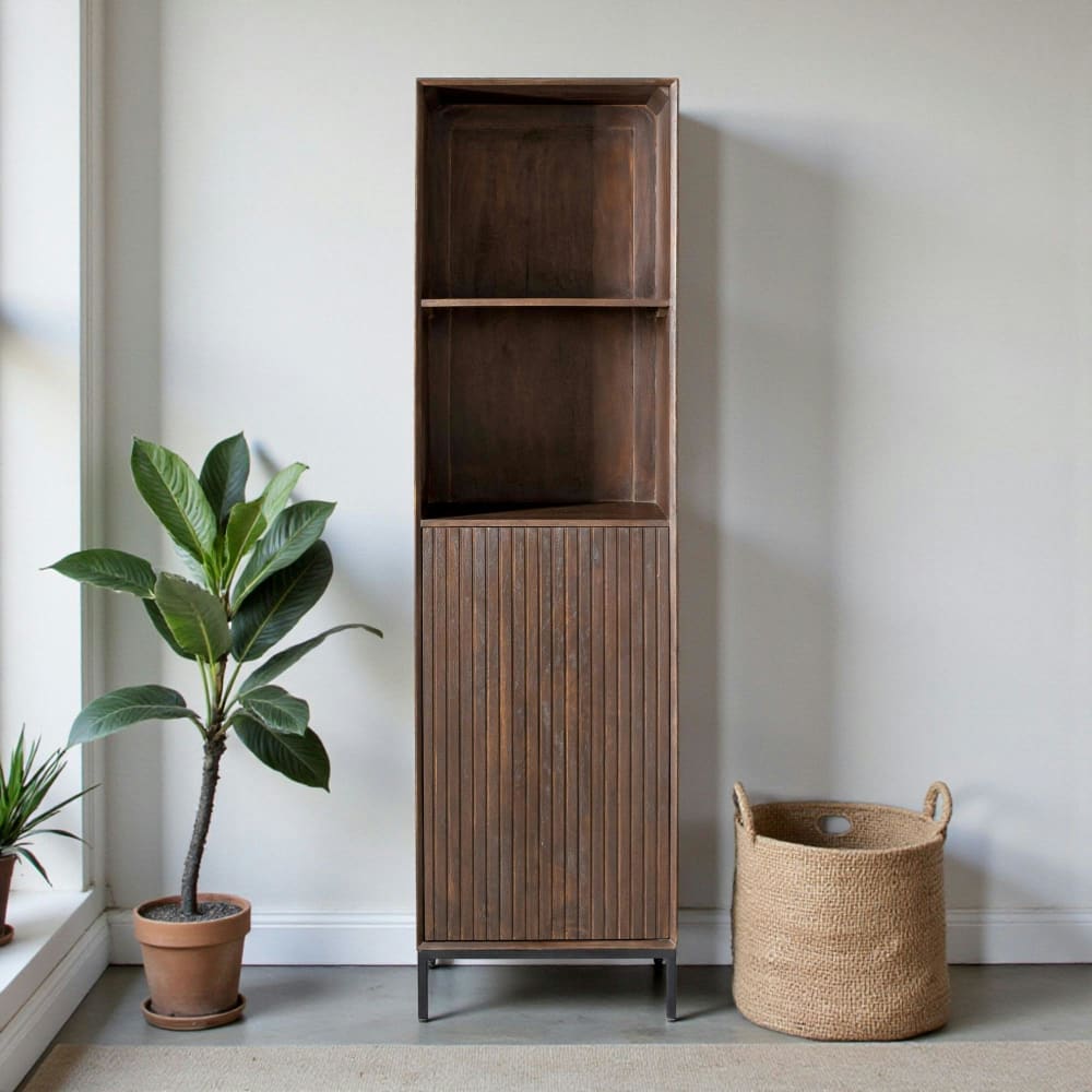 Pier import Colonne étagère vintage en bois rainuré brun Marron 55x200x45cm