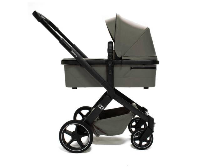 Koelstra Kombikinderwagen Next Gen, Dunkelgrün, 2-teilig, 60.5x116x103.5 cm, Feststellbremse, Federung, Verdeckung abnehmbar, 5-Punkte-Gurt, für Babyschale geeignet, Griff in Lederoptik, Transportsicherung, Sitz umsetzbar, Reflektorstreifen, Wanne umbaubar zu Sportsitz,5-Punkt-Gurt, Schutzbügel abnehmbar, Sitz umsetzbar, Sportsitz mit verlängertem Verdeck,Matratze mit Memory-Schaum, Baby on Tour, Kinderwagen, Kombikinderwagen
