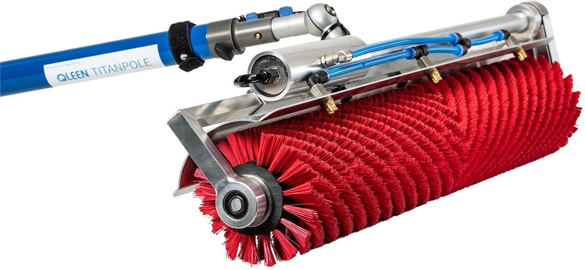Axis Rotaqleen 75cm Vario mit wassergekühlten Motor 24 Volt für Solarreinigung