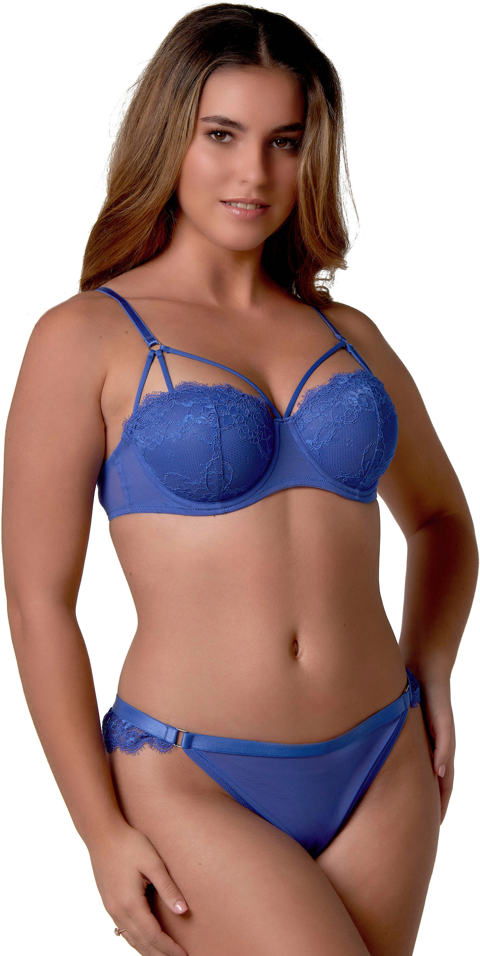String AFTER EDEN "Milou", Damen, Gr. M, Mesh, Spitze, blau (dazzling blau), Mesh, Spitze, Obermaterial: 90% Polyamid, 10% Elasthan. Zwickel: 100% Baumwolle, leicht transparent, unifarben, körpernah, Unterhosen String, Mit Spitze, feminin, bequem, weich, 