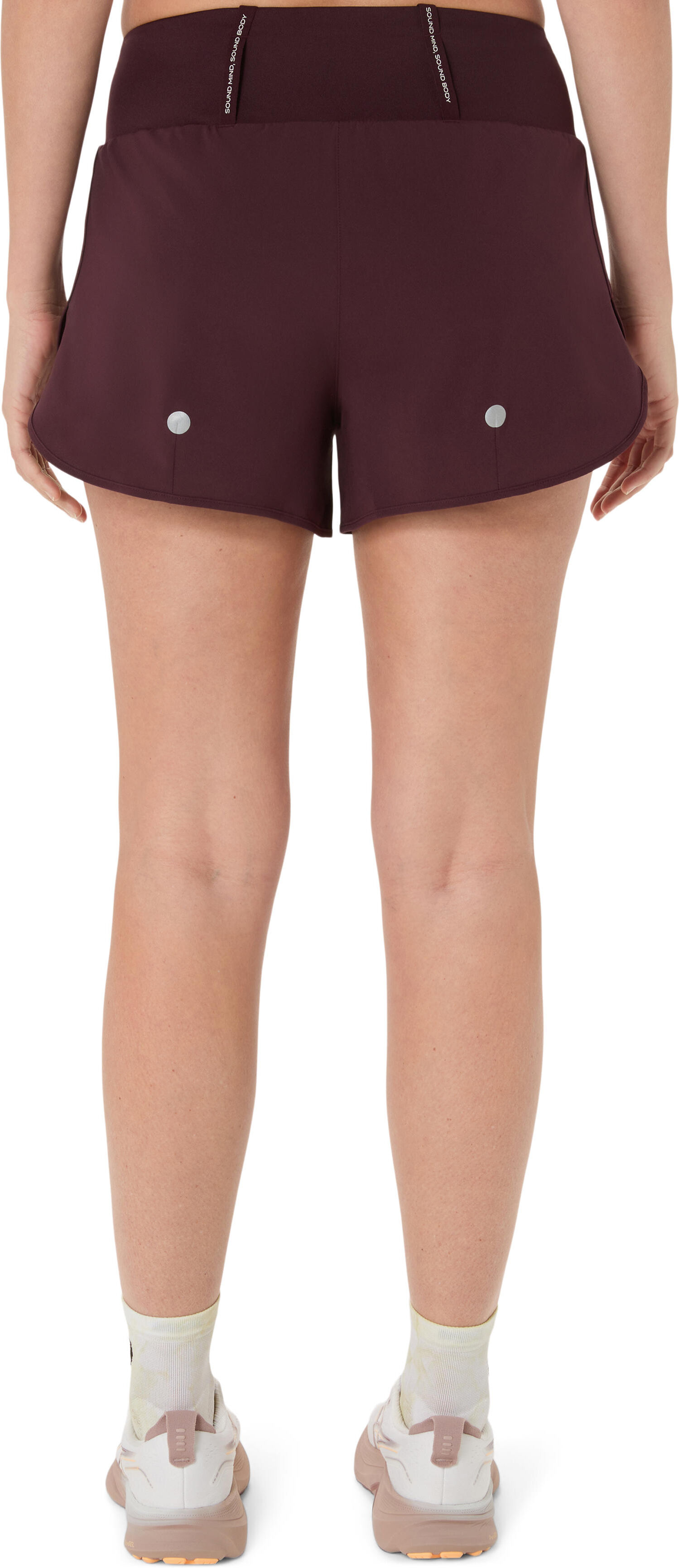 Laufshorts ASICS "ROAD 3.5IN SHORT", Damen, Gr. XL, N-Gr, braun (schwarz currant), Obermaterial: 100% Polyester, Hosen Laufshorts, Schnelltrocknend, Reflektierend, Praktische Taschen schwarz currant XL, N-Gr
