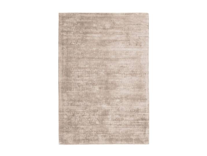 Tapis rectangulaire en soie, village