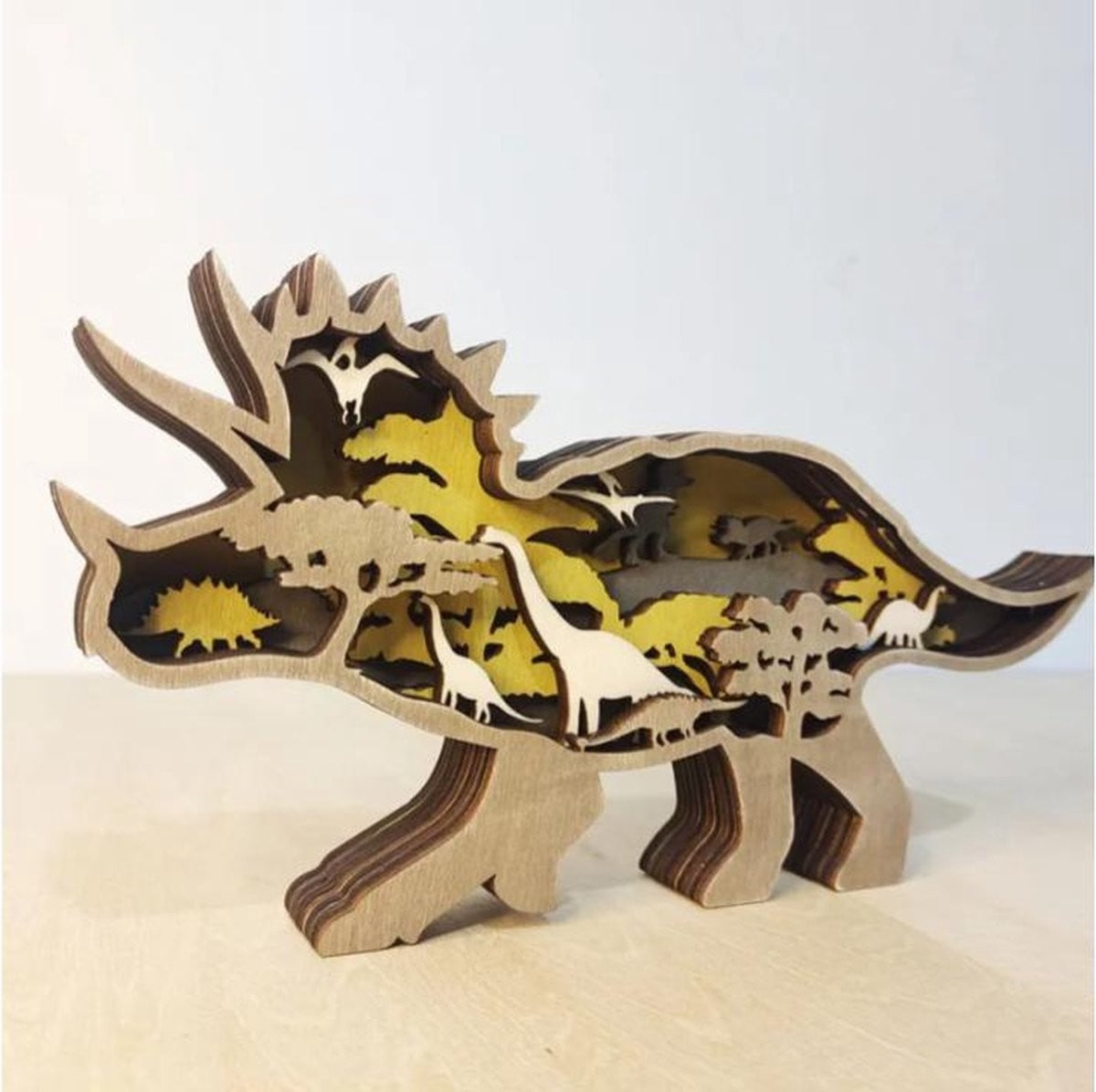 Houten Tryceratops Wanddecoratie - Ophangbare Dinosaurus Decoratie