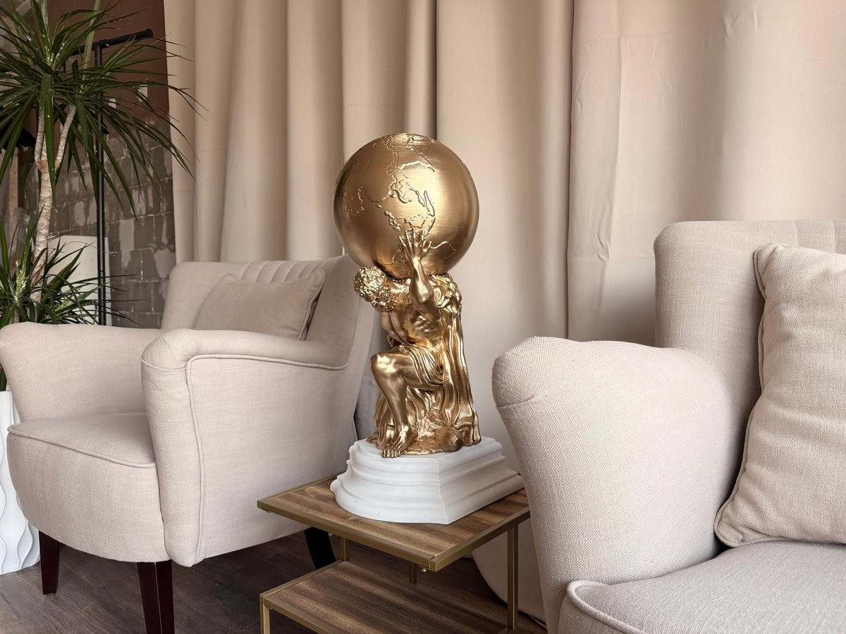 Gouden Atlas Wereldbol Griekse Mythologie Beeldhouwwerk Bureau Decoratie Hoogte: 45 cm