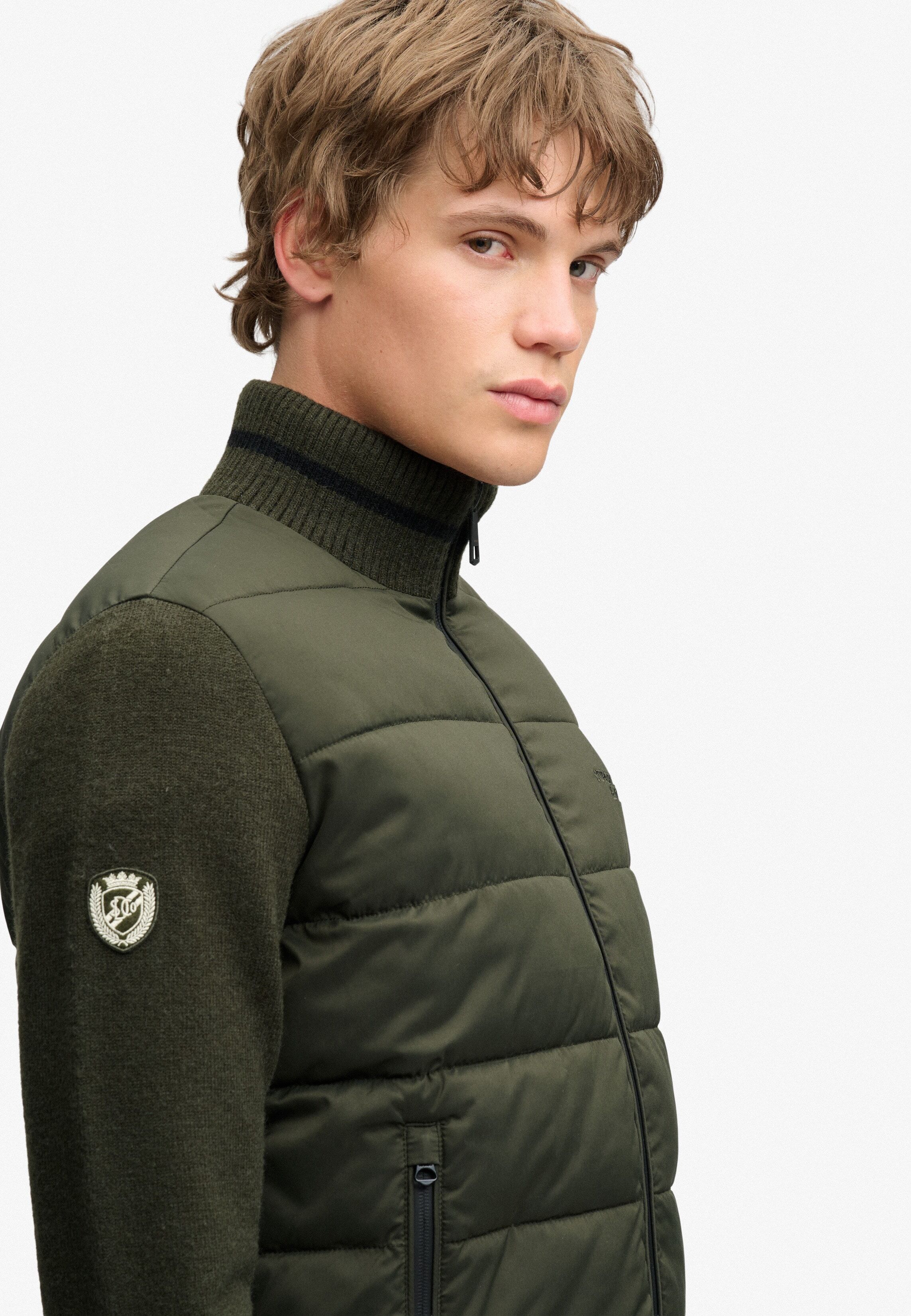 Steppjacke SUPERDRY "SLALOM HYBRID JACKET", Herren, Gr. S, grün (surplus goods olive grün), Web, Obermaterial: 100% Polyester, unifarben, slim fit normal, Bündchen, Jacken Steppjacke, Kunstfaser, slim fit surplus goods olive grün S