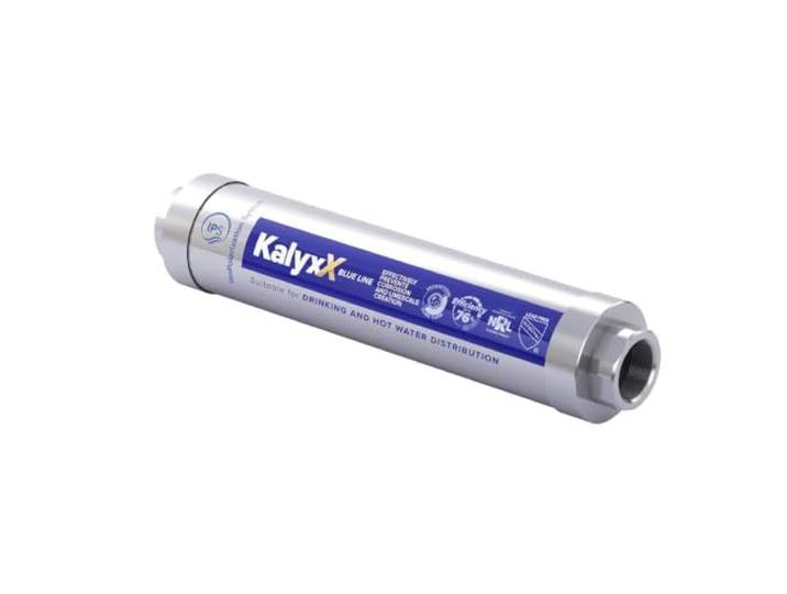 Swiss Aqua Technologies Adoucisseur d'eau Anticalcaire Antibactérien IPS Kalyxx BlueLine G 1/2\ Femelle IPSKXBG12 Réduction Calcaire Installation Facile Sans Entretien