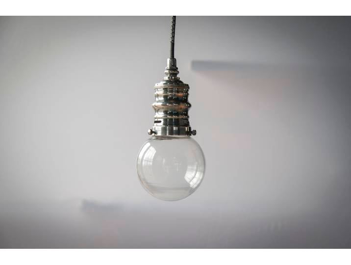 Petite suspension luminaire industrielle argentée Darwin