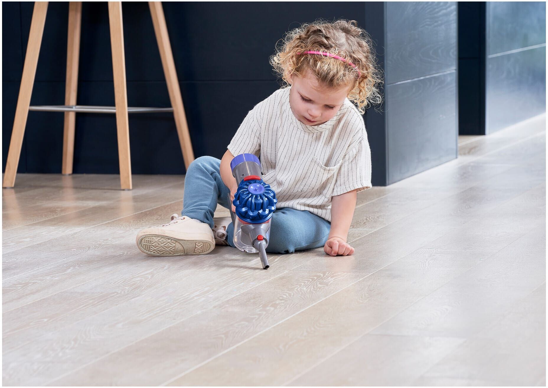 Casdon Dyson Cordless Vacuum Cleaner Toy - Blue - Officially Licensed by Dyson for Kids