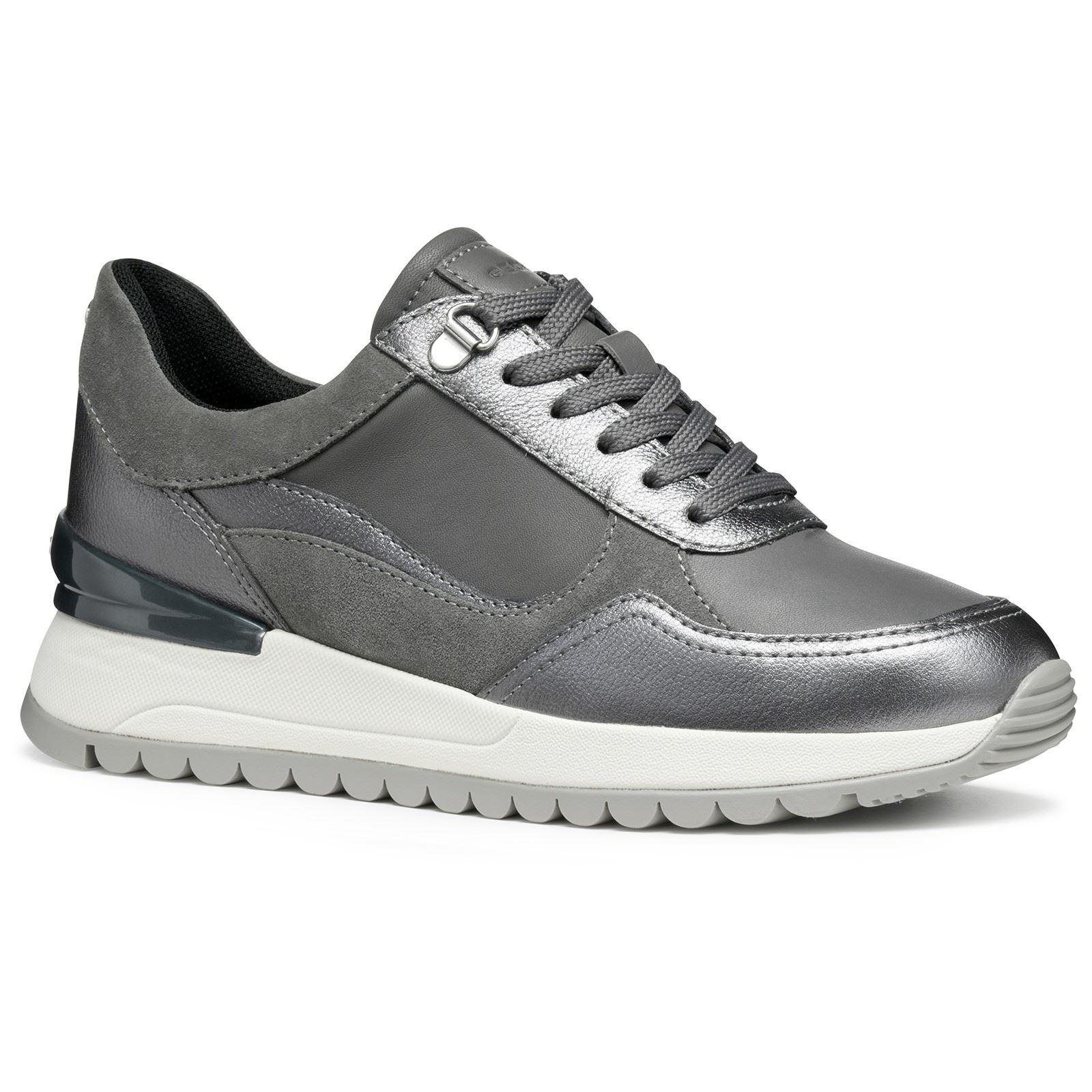 Geox D Desya A Leren Dames Donkergrijze/Gun Sneakers