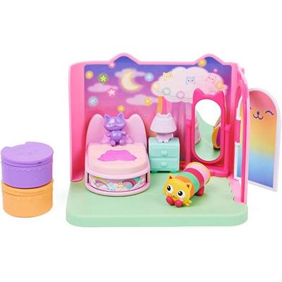 DREAMWORKS GABBY'S DOLLHOUSE - Deluxe Raum, Sweet Dreams, Schlafzimmer mit Kuschelkatze (engl. Pillow Cat), Möbelstücken und thematischem Zubehör
