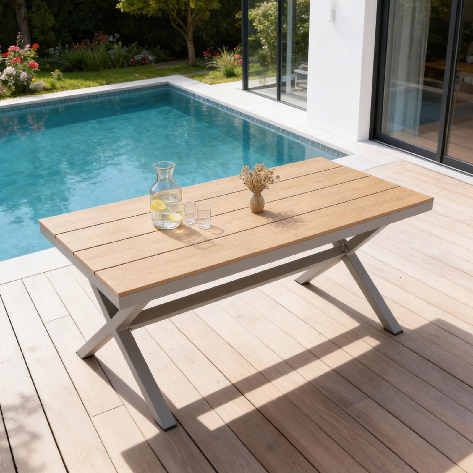 Gartentisch WINDY, WPC Holzoptik, champagner/natur, wetterfest und strapazierfähig. Ideal für Garten, Terrasse und Balkon, inklusive Terrassenmöbel und Balkonmöbel.