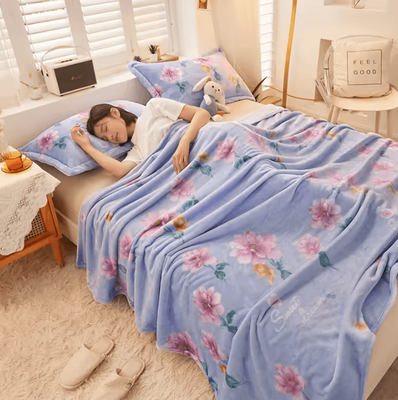 Inspire Curations Cute Strawberry Flannel Throw Blanket 3 120x200cm