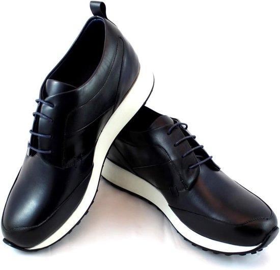 Stylische, flache Sneaker für Herren in Dunkelblau - Lederschnürschuhe für den täglichen Gebrauch und für lässige Outfits